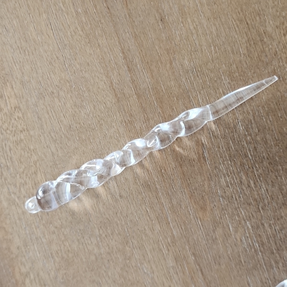 Acrylic Christmas Icicle ornaments Set of 22 pieces - Picture 4 of 5